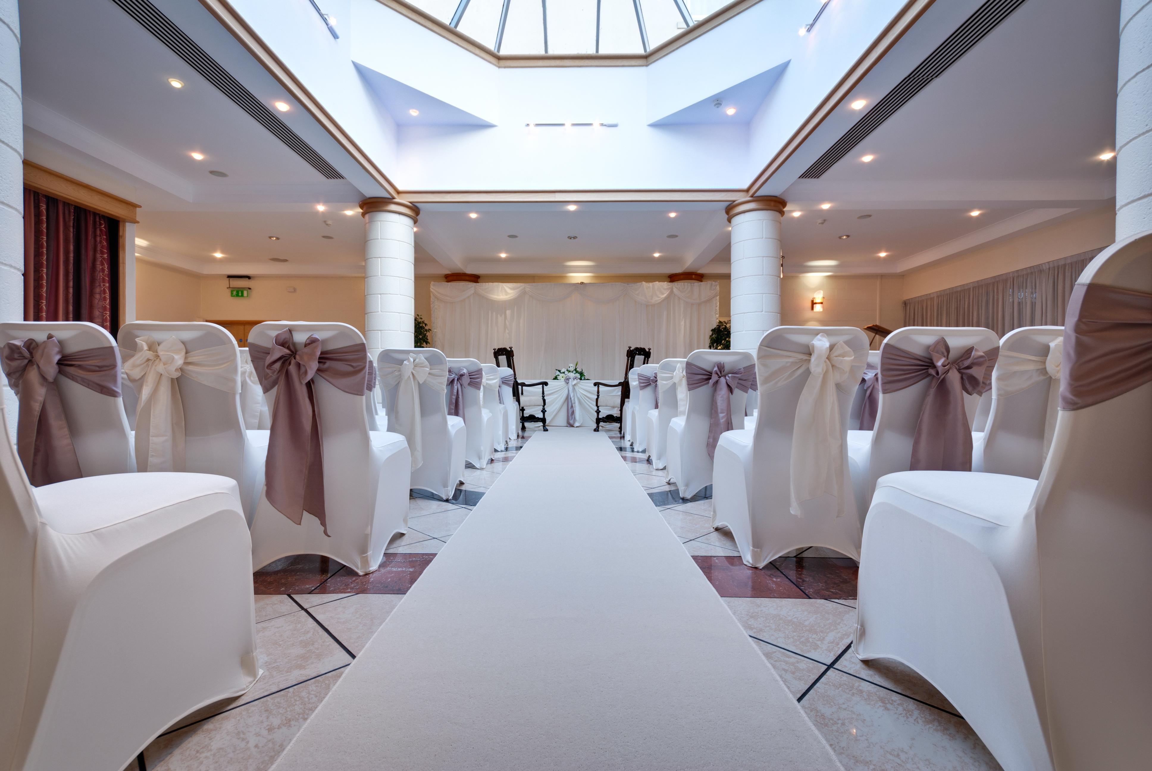 The Suites Hotel & Spa Knowsley - Liverpool By Compass Hospitality Bagian luar foto